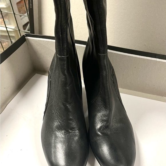 NWOT Black leather high boots, size 6.5, new. Middle height hills. Under knee - Picture 14 of 15